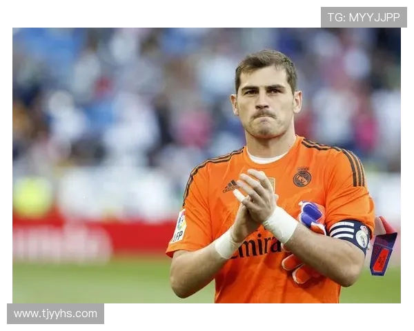 伊克尔卡西利亚斯从皇马传奇门神到足球精神永不言弃的象征 伊克尔卡西利亚斯从皇马传奇门神到足球精神永不言弃的象征