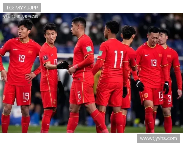 国足主场惊险逆转劲敌全场热血沸腾新星闪耀助力球队再创佳绩 国足主场惊险逆转劲敌全场热血沸腾新星闪耀助力球队再创佳绩