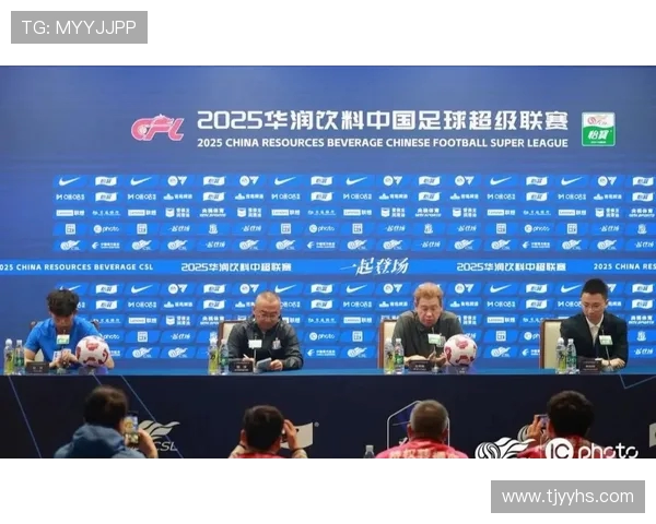 中超焦点战鲁能迎战大连全力争胜展现球队实力与斗志 中超焦点战鲁能迎战大连全力争胜展现球队实力与斗志