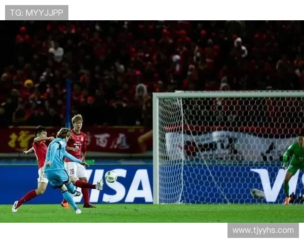 巴塞罗那与恒大精彩对决视频回顾全场精彩瞬间与战术分析 巴塞罗那与恒大精彩对决视频回顾全场精彩瞬间与战术分析