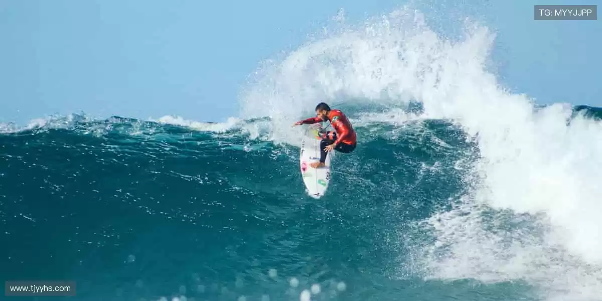 球星同款，限量周边，打造你的专属风格！👟🏆